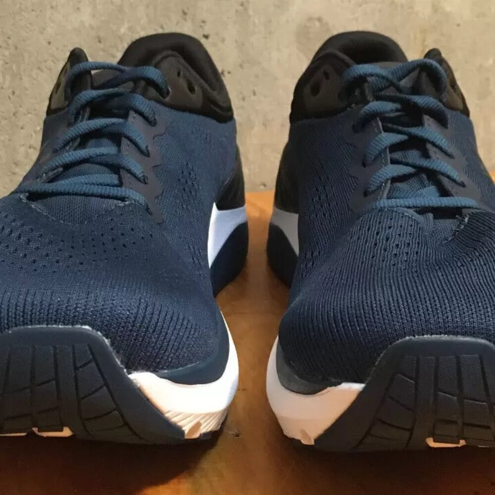 TOPO ATHLETIC ULTRAFLY 4 Mens Running Shoes Size 11 NAVY/BLACK NO BOX EUC